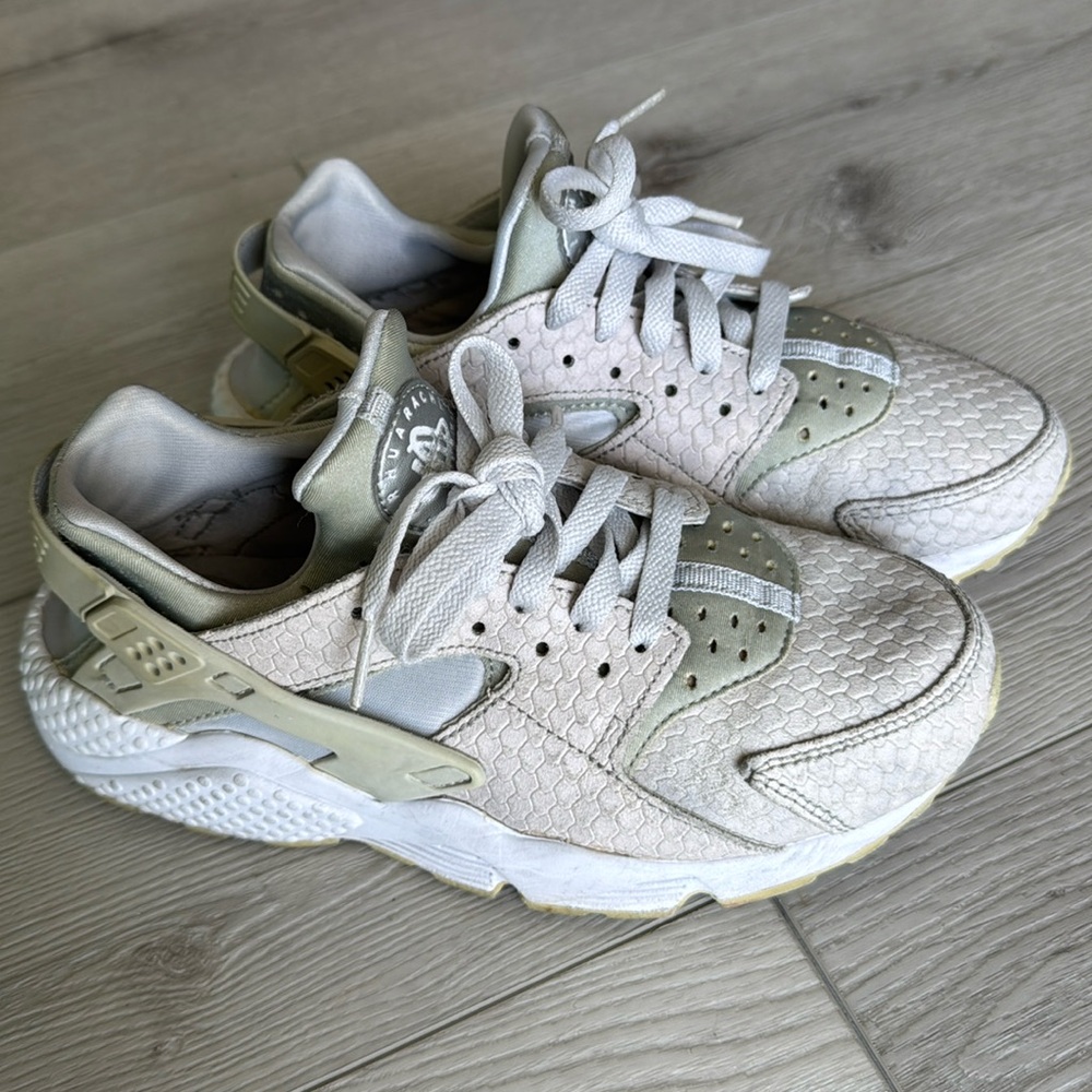 NIKE Air Huarache Run PRM PURE PLATINUM Grey 683818-014